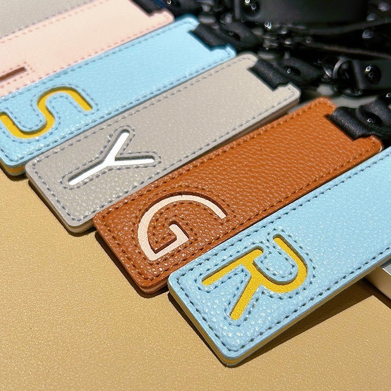 Классический брелок для ключей – обзор и цена Monogram Keychain Leather